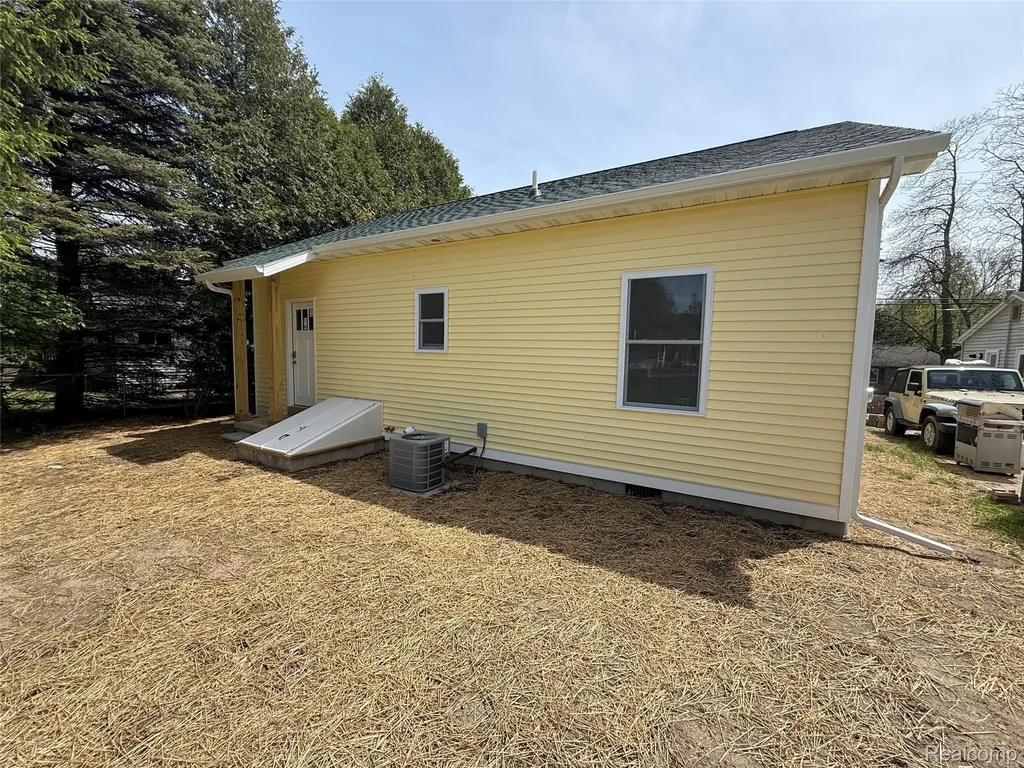 7301 Yale Worth Township MI 48450
