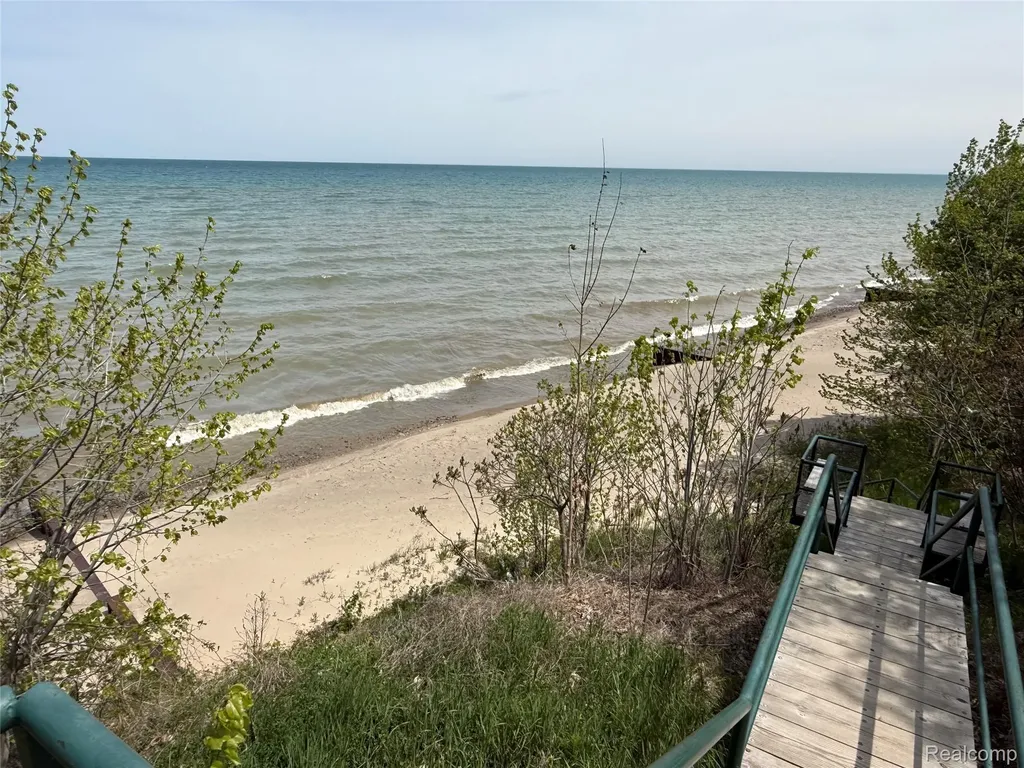7301 Yale Worth Township MI 48450
