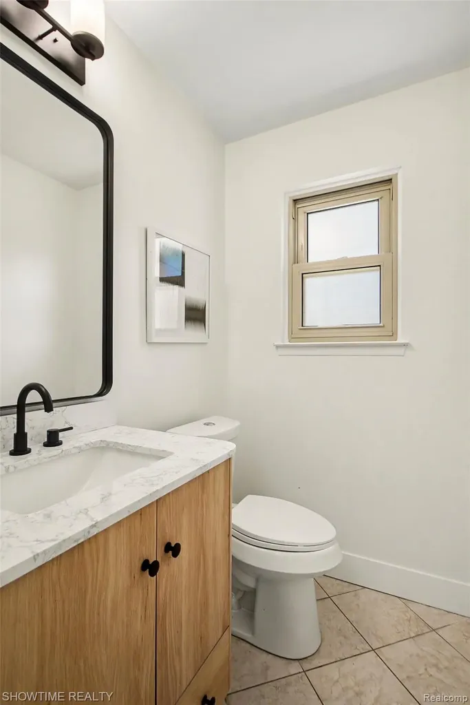 47726 Lexington Drive Macomb Township MI 48044