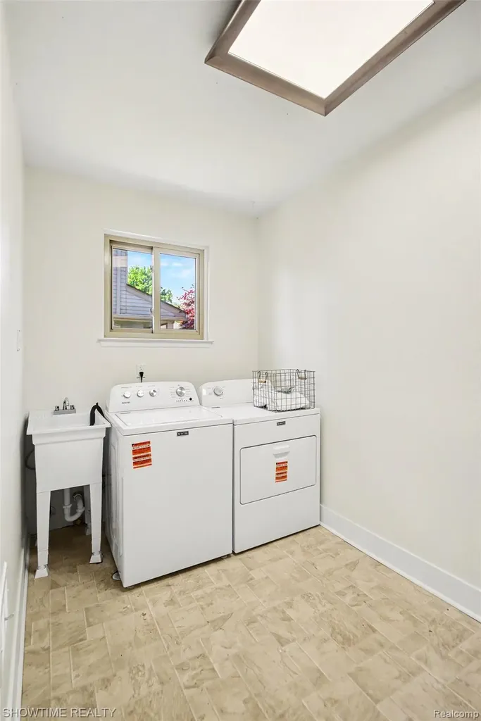 47726 Lexington Drive Macomb Township MI 48044