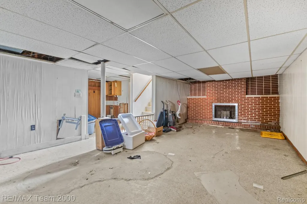 25394 Normandy Street Roseville City MI 48066