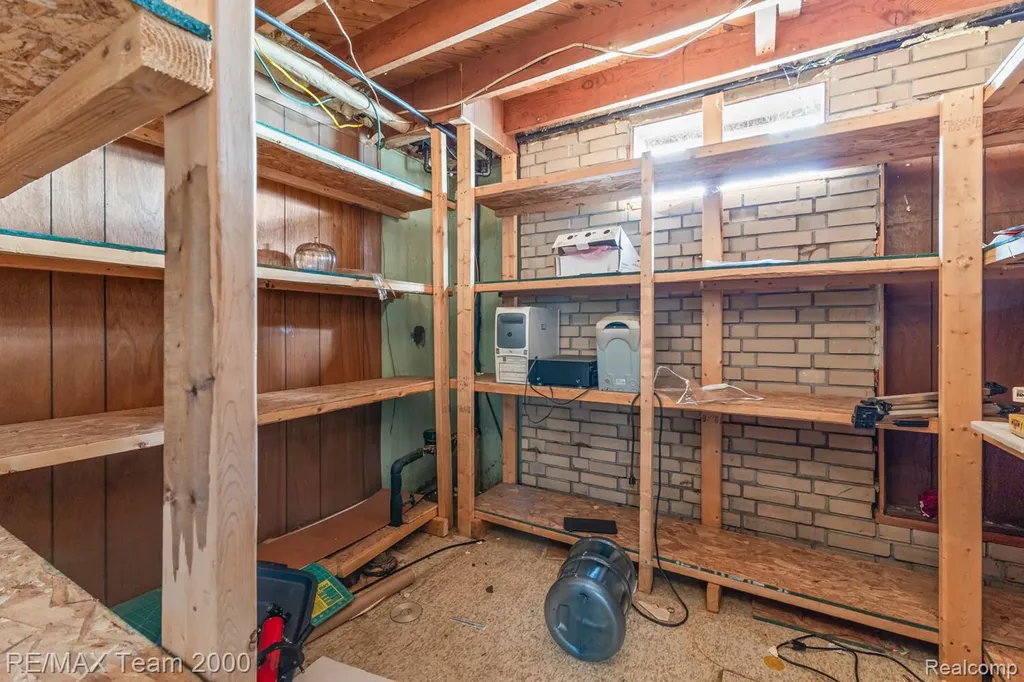 25394 Normandy Street Roseville City MI 48066