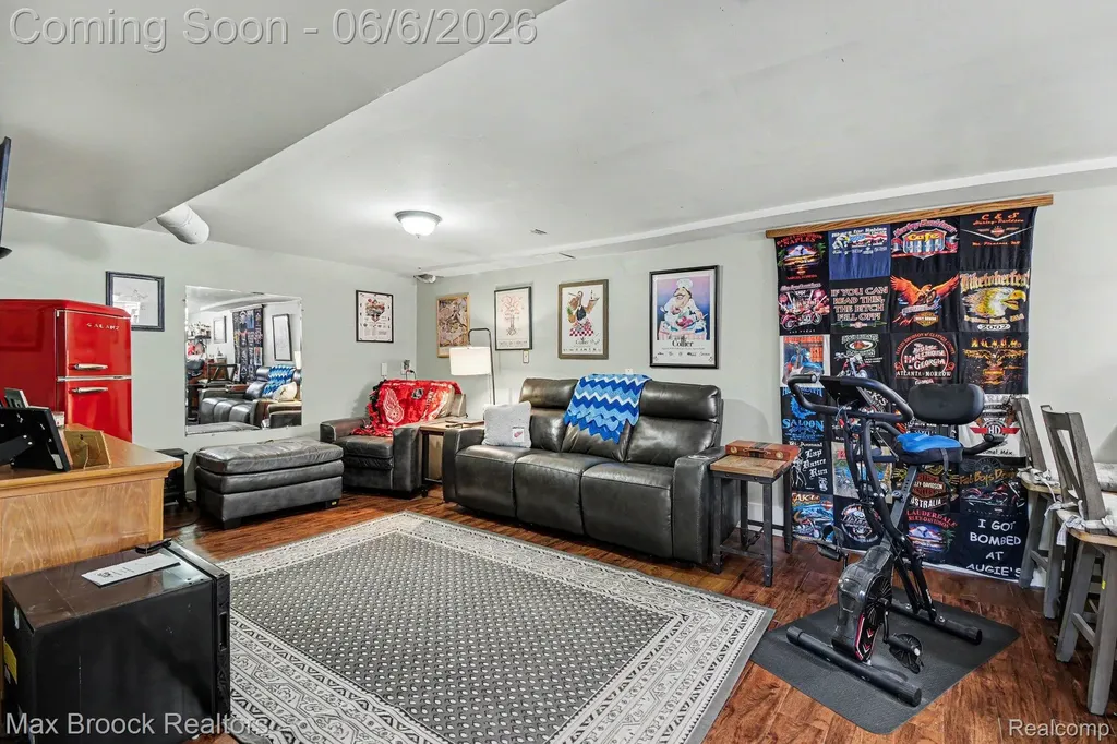 1022 Whitcomb Avenue Royal Oak City MI 48073