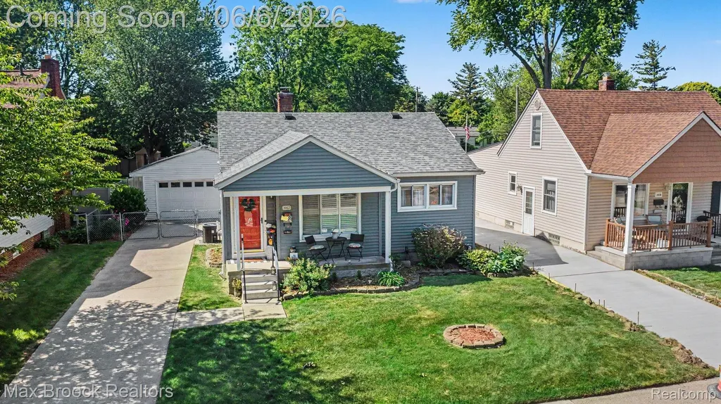 1022 Whitcomb Avenue Royal Oak City MI 48073