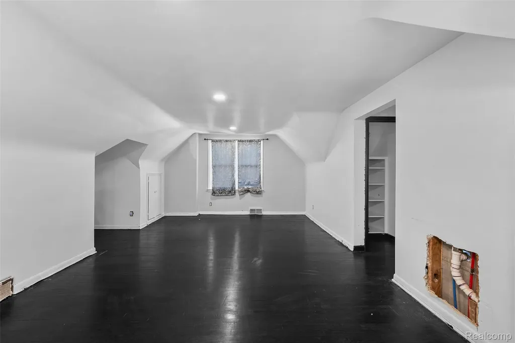 12110 Asbury Park Detroit City MI 48227