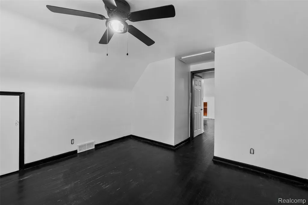 12110 Asbury Park Detroit City MI 48227