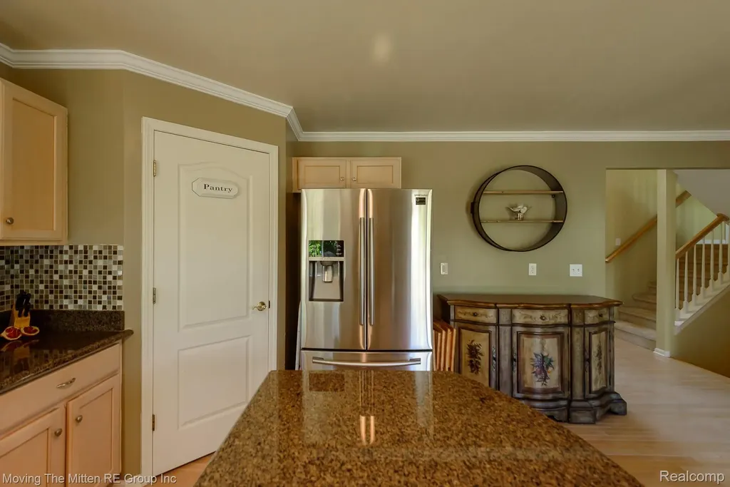 42996 Pond Bluff Drive Van Buren Charter Township MI 48111