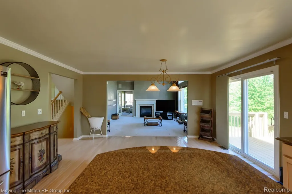 42996 Pond Bluff Drive Van Buren Charter Township MI 48111