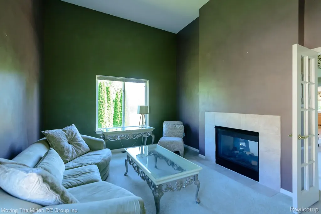 42996 Pond Bluff Drive Van Buren Charter Township MI 48111