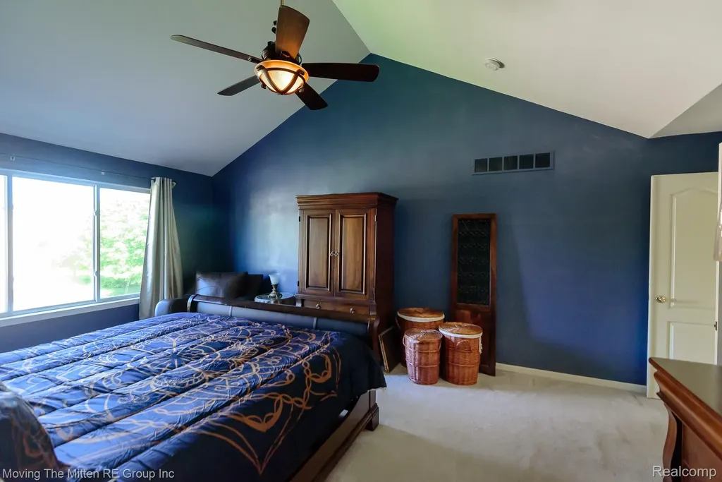 42996 Pond Bluff Drive Van Buren Charter Township MI 48111