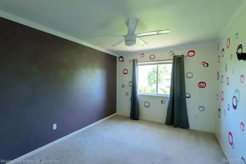 42996 Pond Bluff Drive Van Buren Charter Township MI 48111