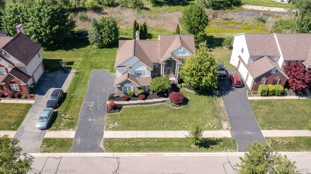 42996 Pond Bluff Drive Van Buren Charter Township MI 48111
