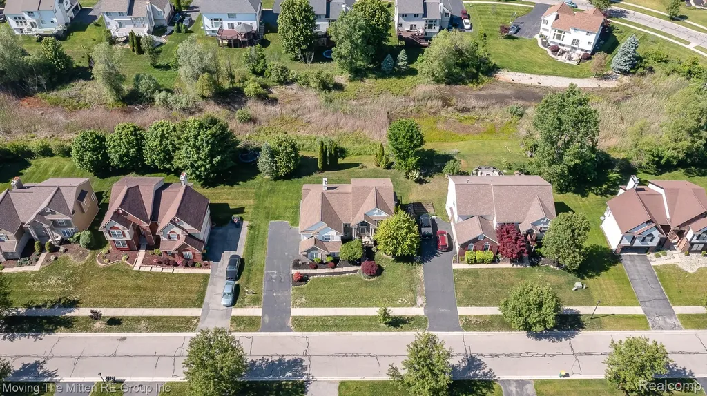 42996 Pond Bluff Drive Van Buren Charter Township MI 48111