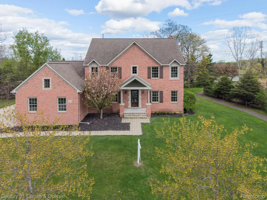 20806 Deerfield Farmington Hills City MI 48335