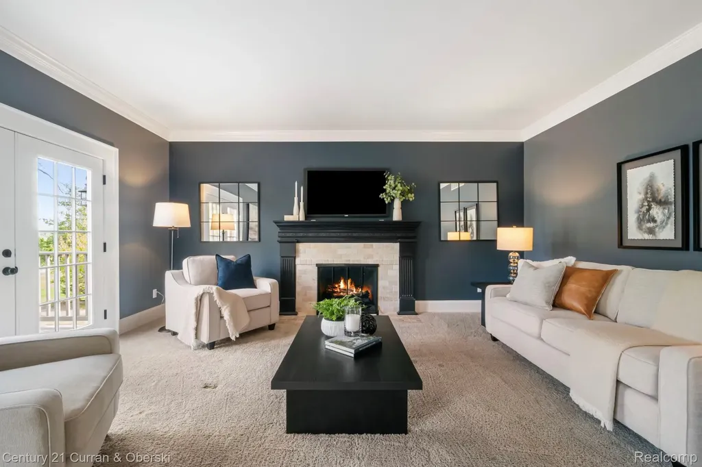 20806 Deerfield Farmington Hills City MI 48335