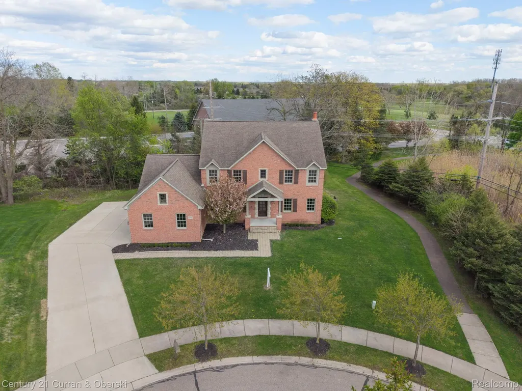 20806 Deerfield Farmington Hills City MI 48335