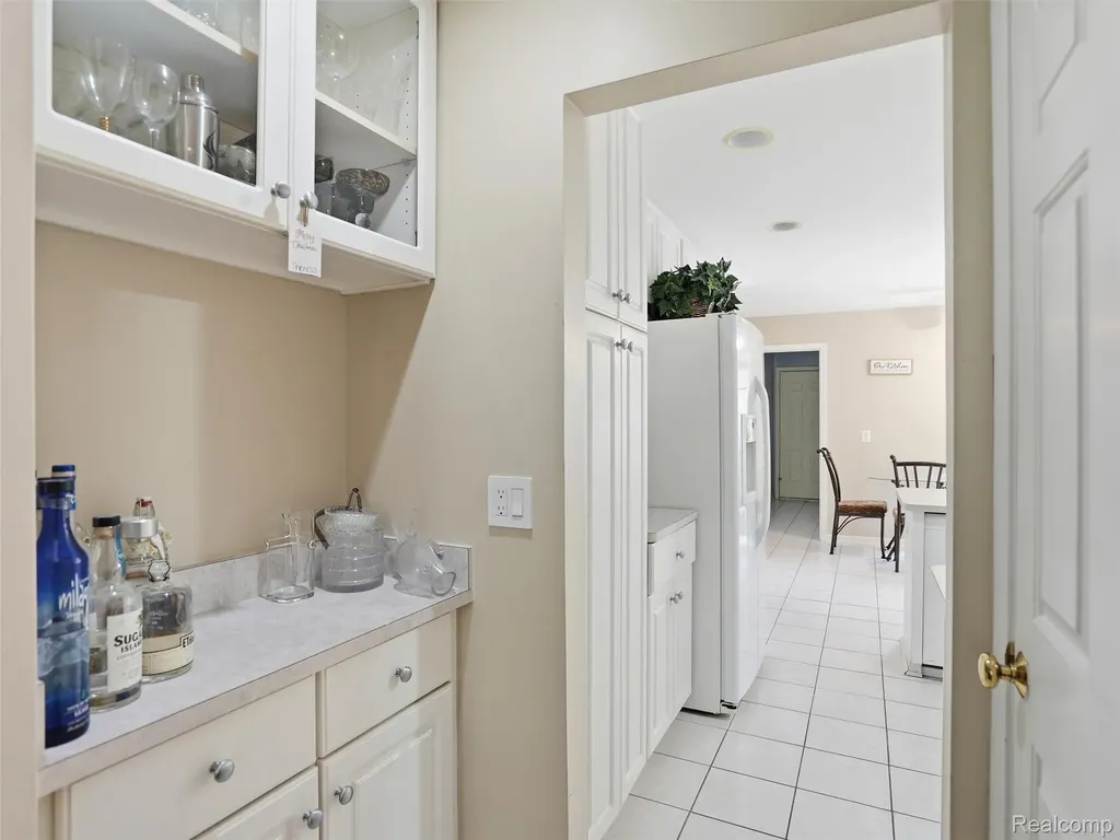52088 Southview Ridge Macomb Township MI 48042
