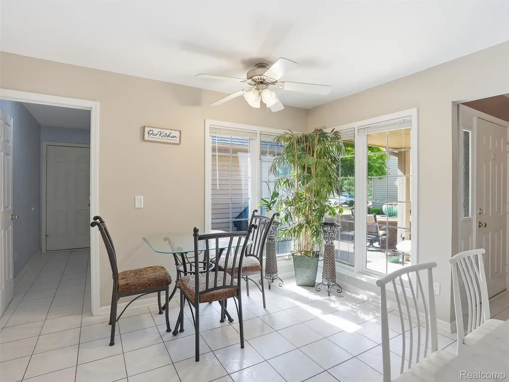 52088 Southview Ridge Macomb Township MI 48042