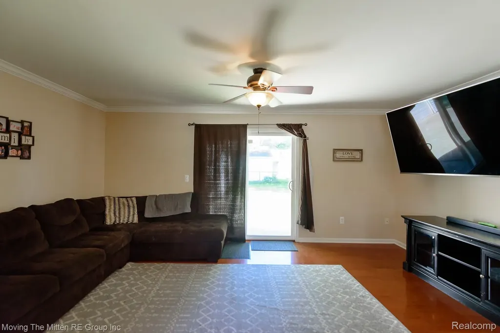 35748 Rolf Street Westland City MI 48186