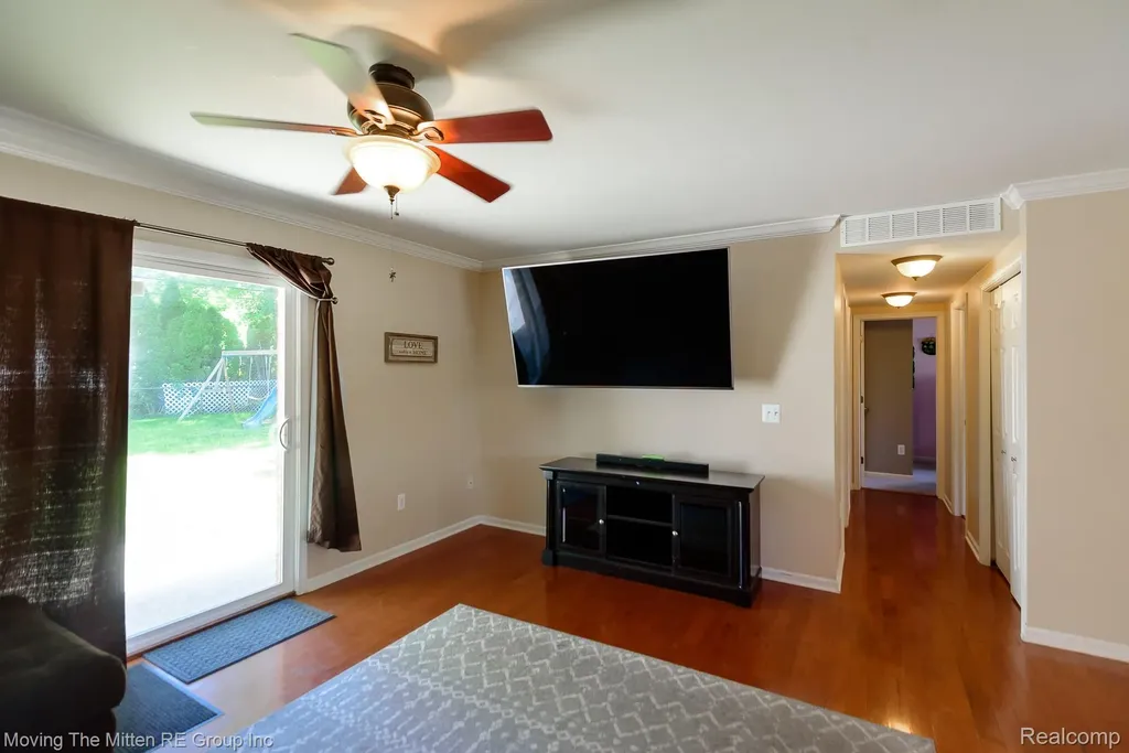35748 Rolf Street Westland City MI 48186