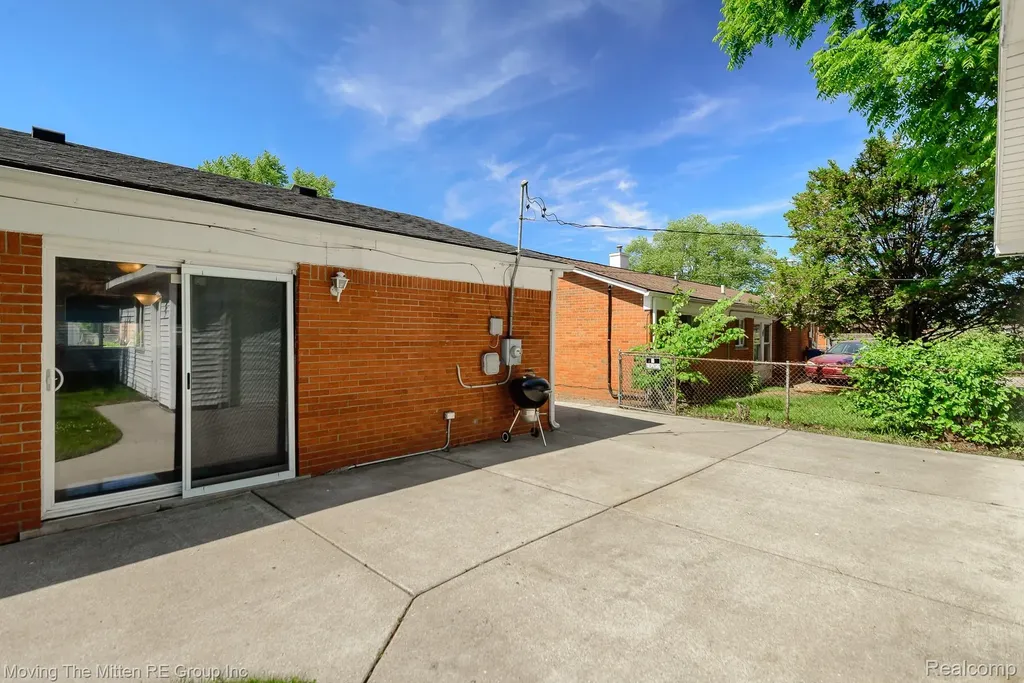 35748 Rolf Street Westland City MI 48186