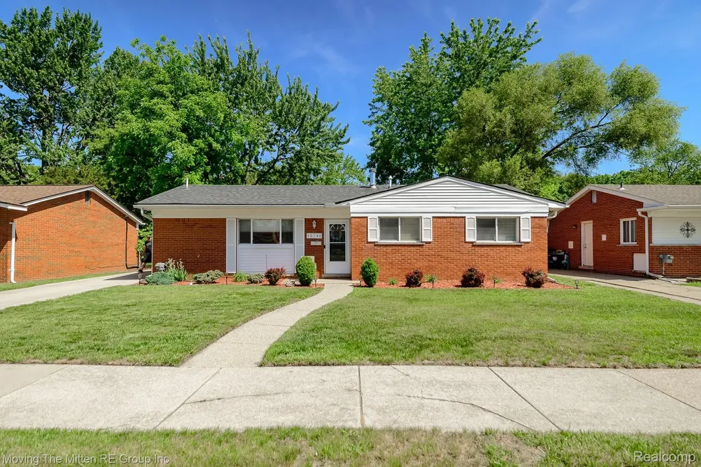 35748 Rolf Street Westland City MI 48186
