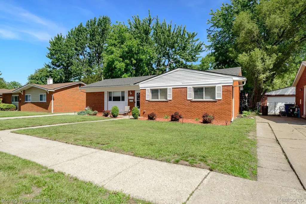 35748 Rolf Street Westland City MI 48186