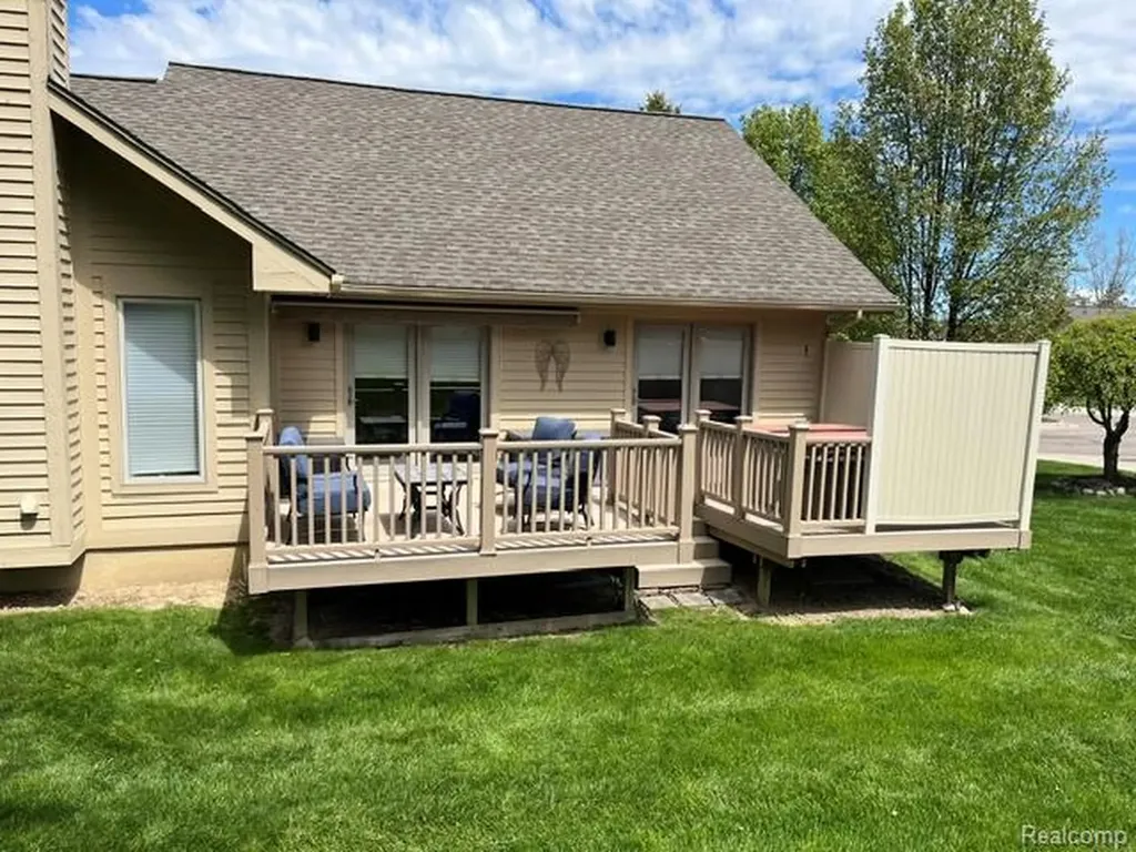4514 Ravenwood Drive Grand Blanc Charter Township MI 48439