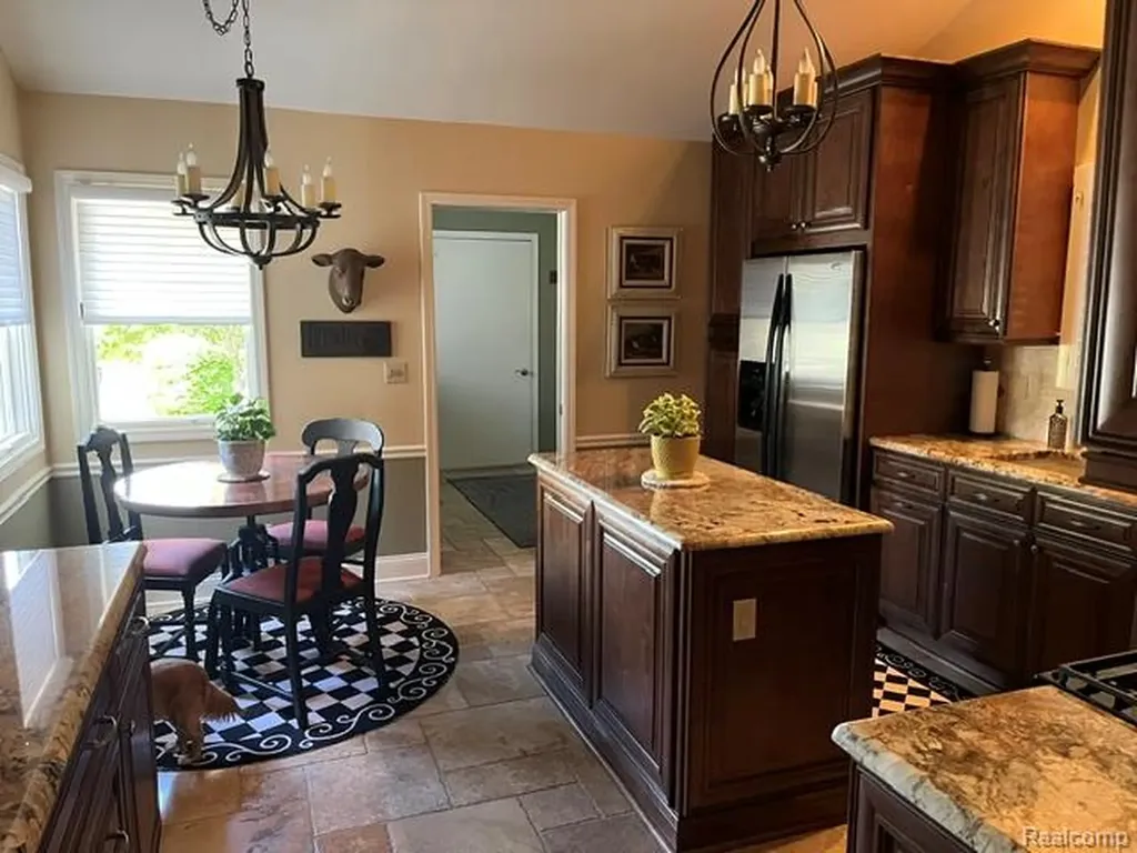4514 Ravenwood Drive Grand Blanc Charter Township MI 48439