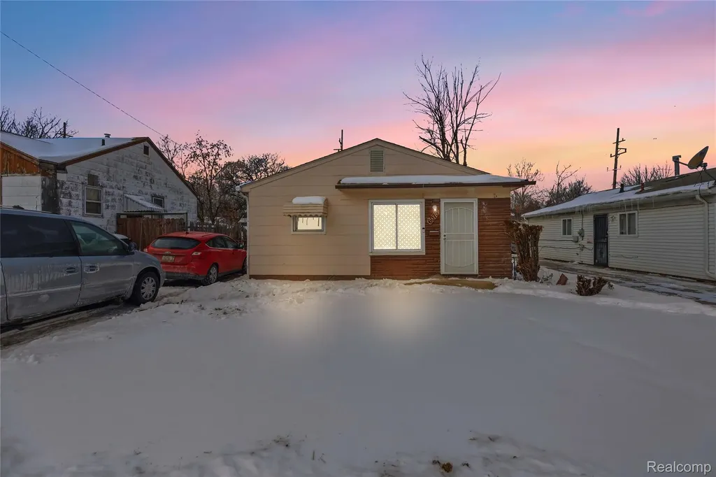 6075 Ashton Avenue Detroit City MI 48228