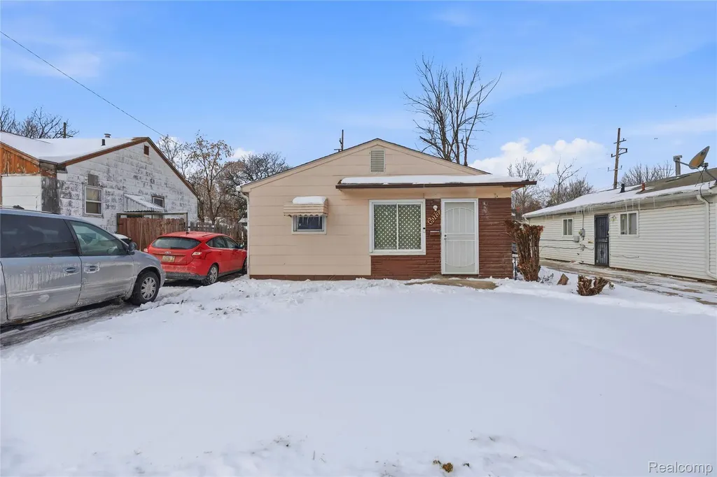 6075 Ashton Avenue Detroit City MI 48228