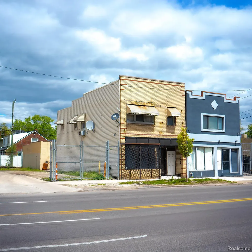 19510 W Warren Avenue Detroit City MI 48228