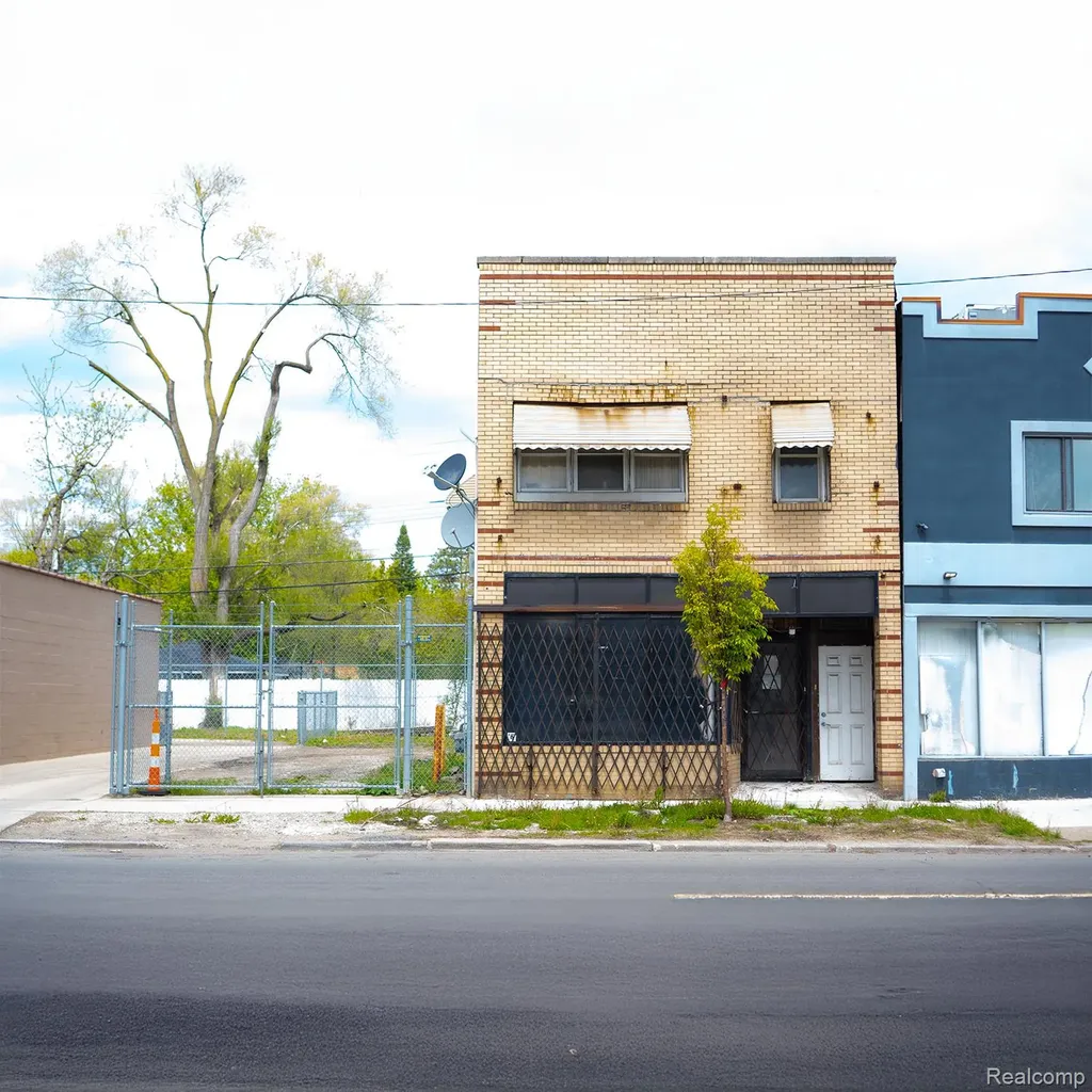 19510 W Warren Avenue Detroit City MI 48228