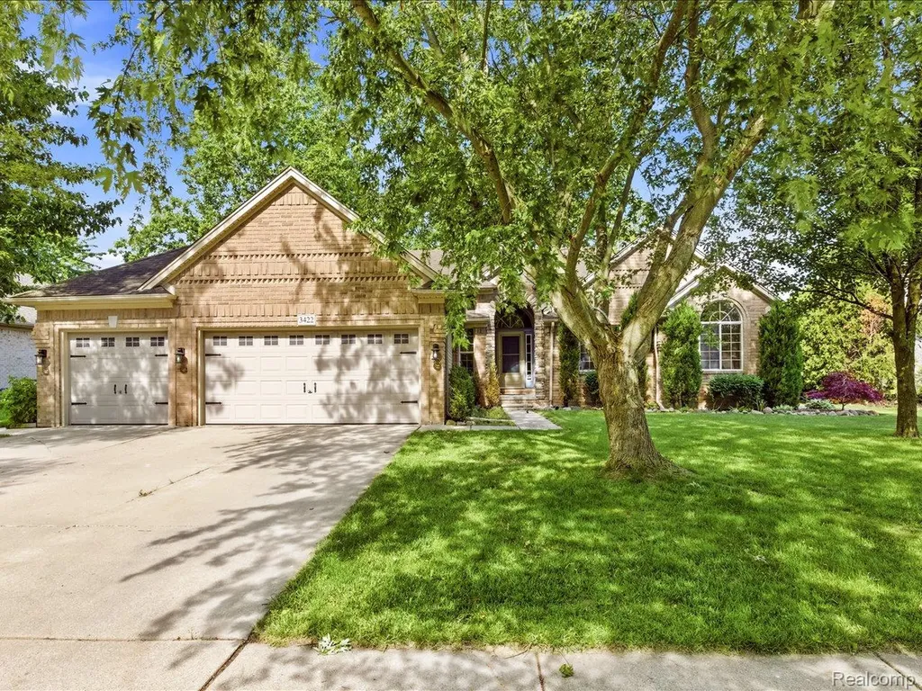 3422 Woodfield Boulevard China Township MI 48054