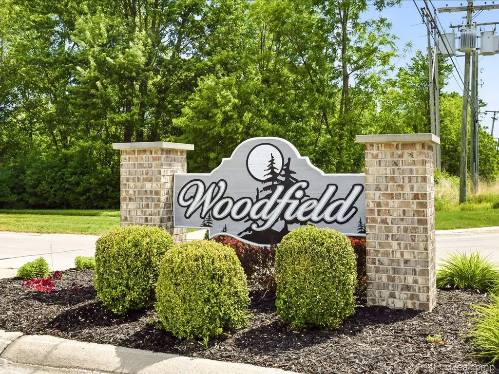 3422 Woodfield Boulevard China Township MI 48054