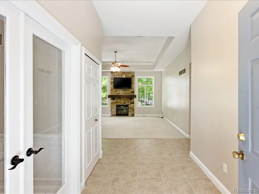 3422 Woodfield Boulevard China Township MI 48054