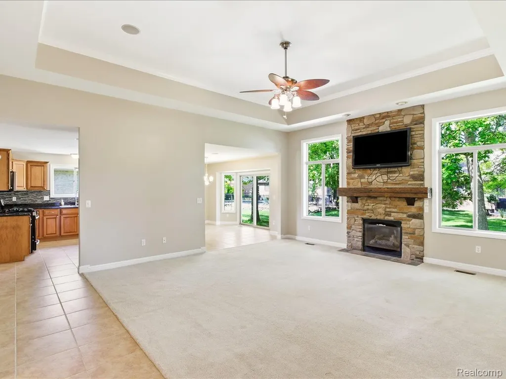 3422 Woodfield Boulevard China Township MI 48054