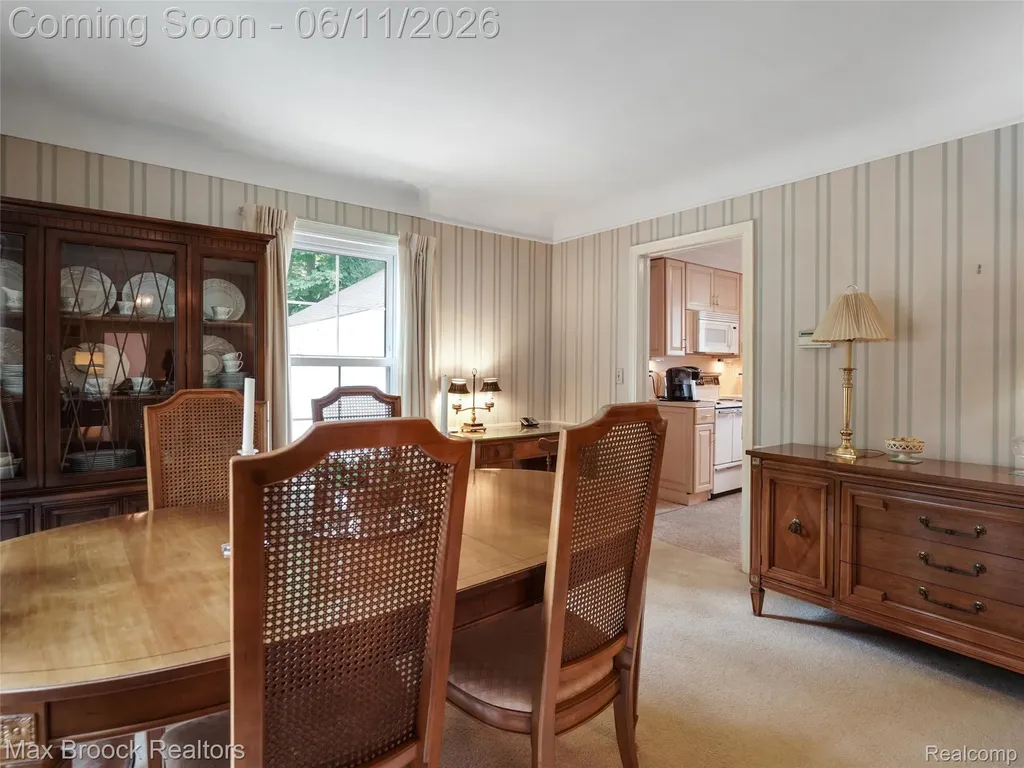 385 Golf View Boulevard Birmingham City MI 48009