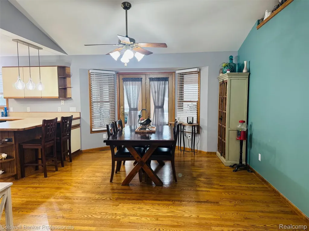 412 Rosette Street Holly Village MI 48442