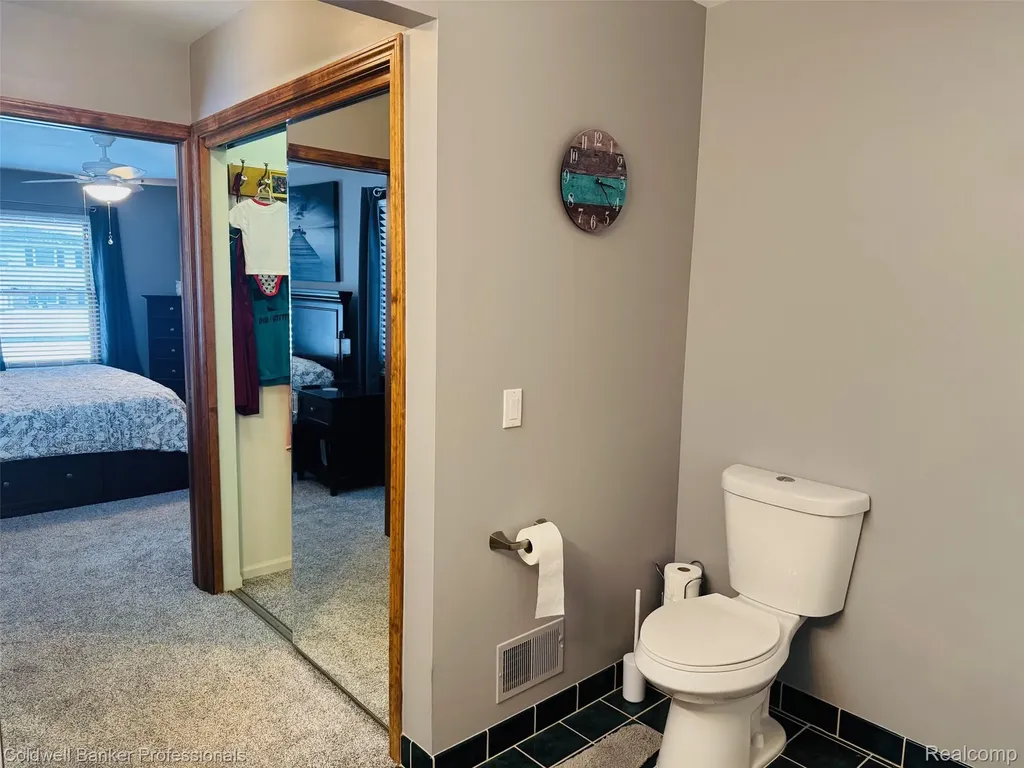 412 Rosette Street Holly Village MI 48442