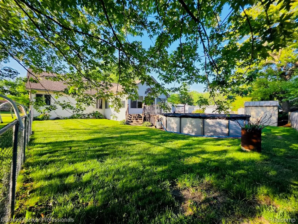 412 Rosette Street Holly Village MI 48442