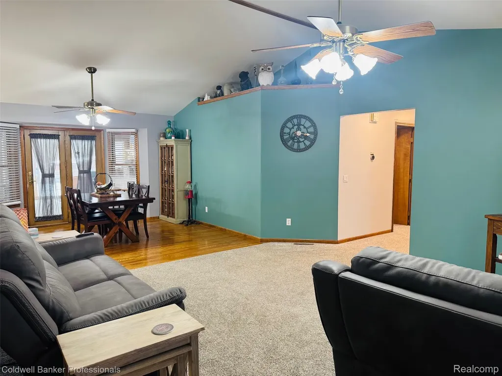 412 Rosette Street Holly Village MI 48442