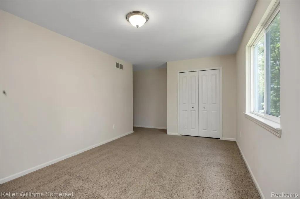 2480 Burleigh Street West Bloomfield Charter Township MI 48324