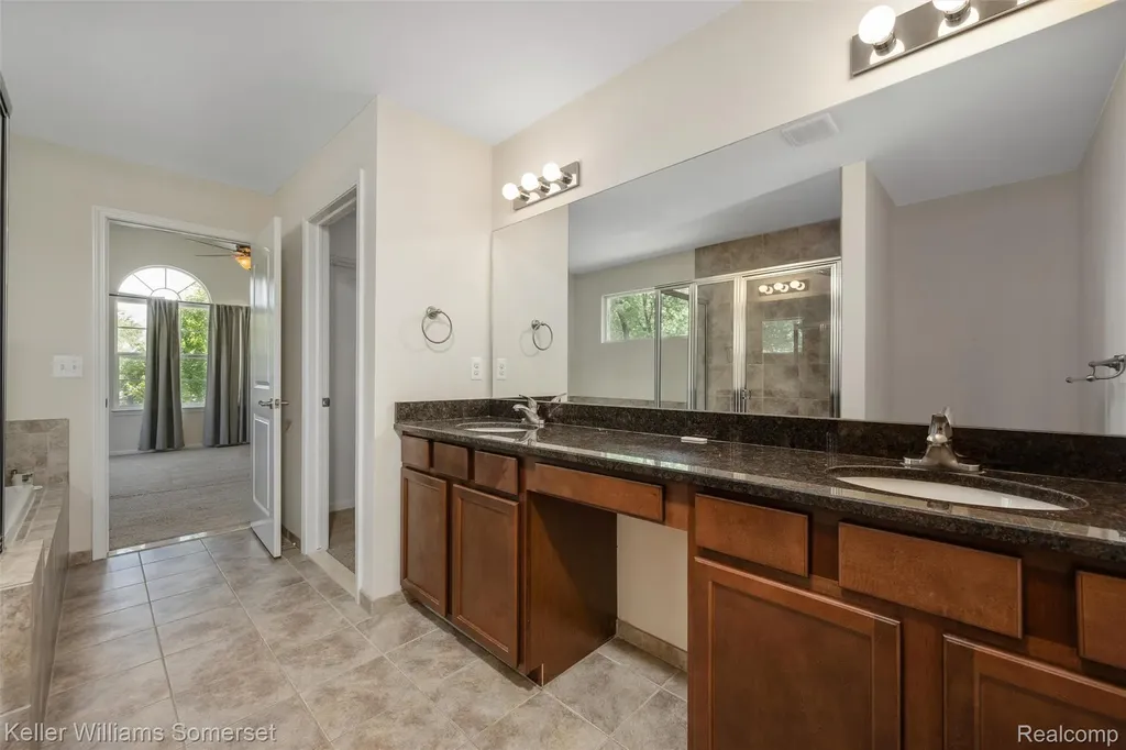 2480 Burleigh Street West Bloomfield Charter Township MI 48324