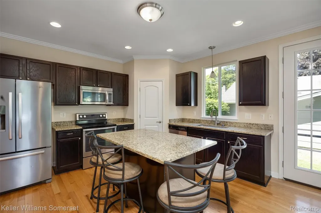 2480 Burleigh Street West Bloomfield Charter Township MI 48324