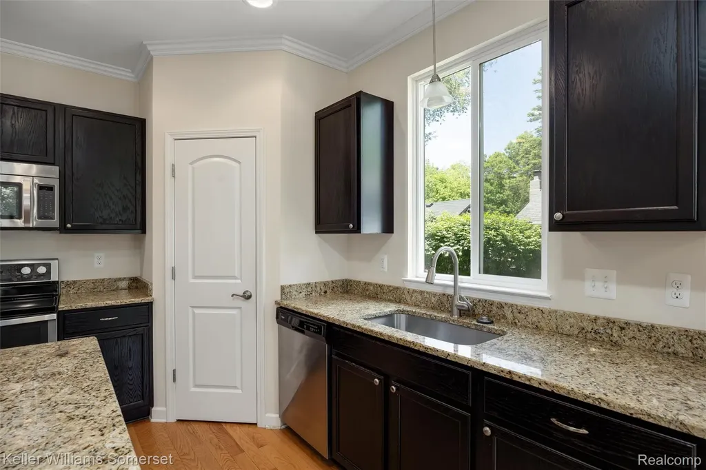 2480 Burleigh Street West Bloomfield Charter Township MI 48324