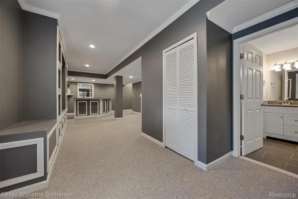 2480 Burleigh Street West Bloomfield Charter Township MI 48324