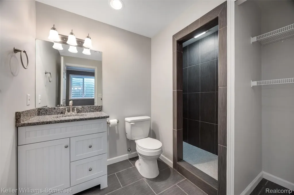 2480 Burleigh Street West Bloomfield Charter Township MI 48324