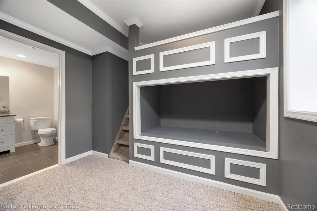 2480 Burleigh Street West Bloomfield Charter Township MI 48324