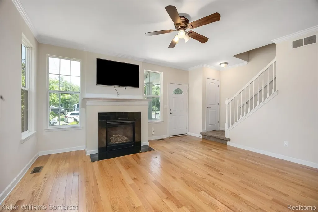 2480 Burleigh Street West Bloomfield Charter Township MI 48324